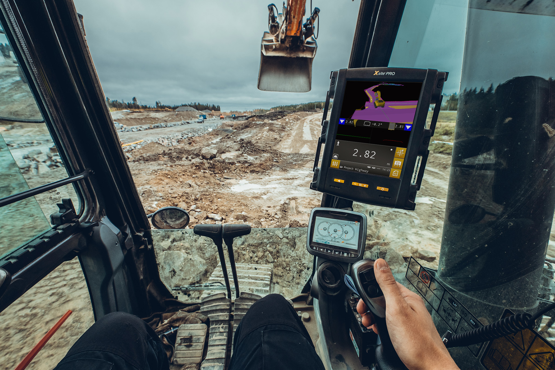 Xsite PRO 2D - Professional 2D Excavator Control System - MOBA Mobile ...