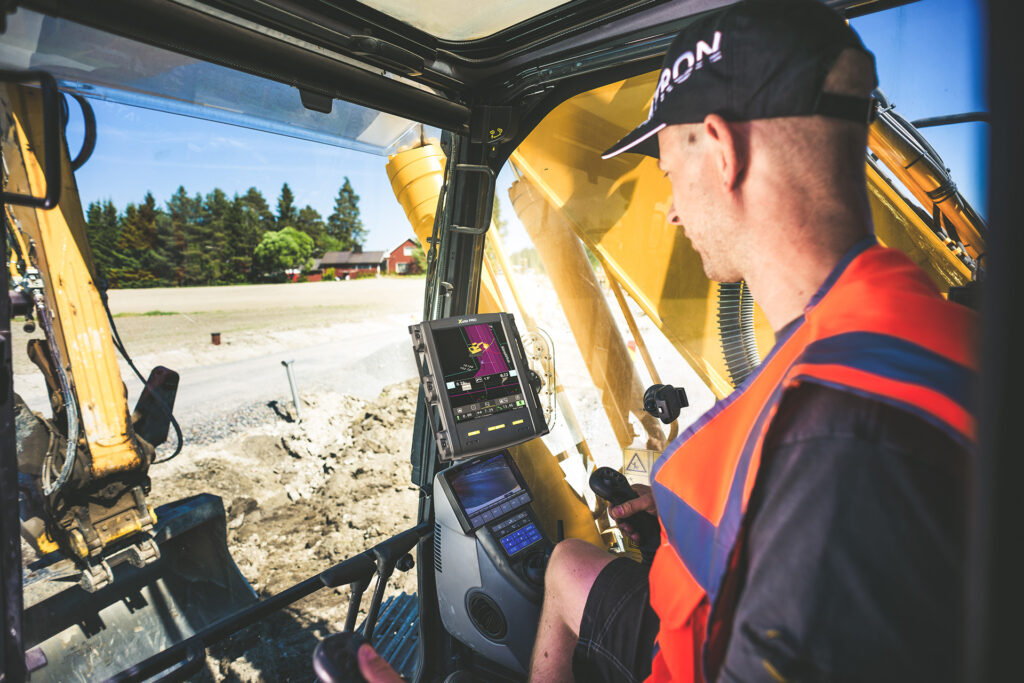 Xsite-Pro-App-Cabin-1920x1200_web_005